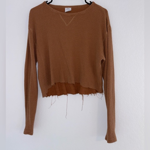 Urban Outfitters Waffle Knit Cropped Longsleeve Henley - Picture 10 of 10